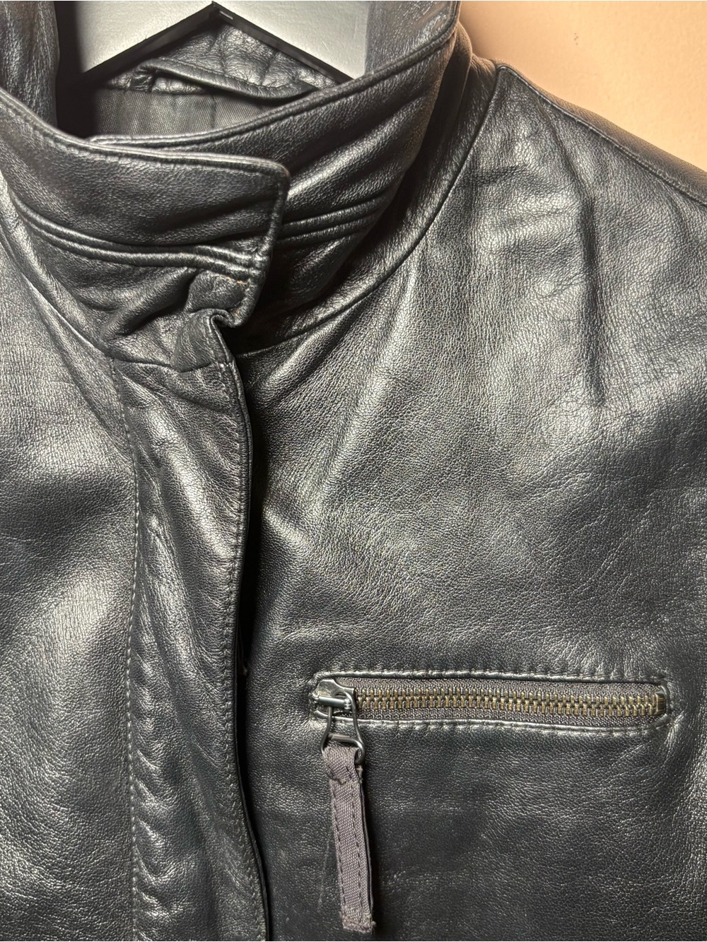 Vintage Armani Jeans Black Leather Moto Jacket Made in Italy I 38 US 4 - Picture 3 of 10
